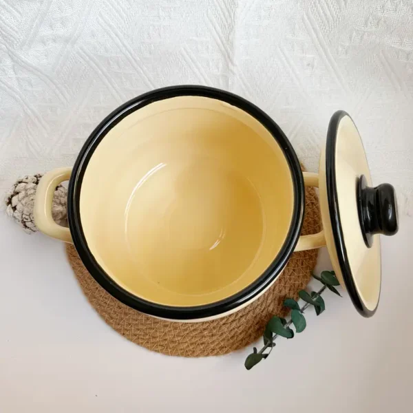 097fcc24-0b77-4d8b-a4d5-40e3f0a7cdf3.webp 2L Enamel Stovetop Pot